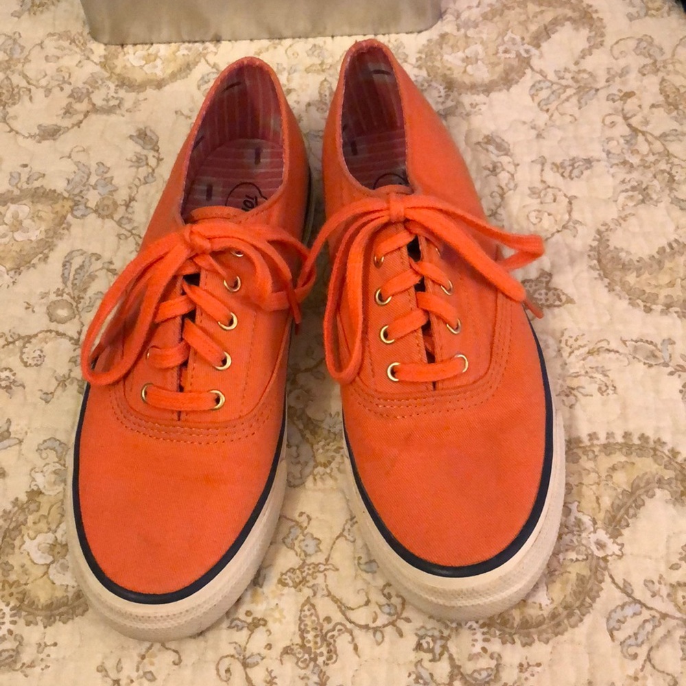 Speedy Topsiders in Coral Orange.
